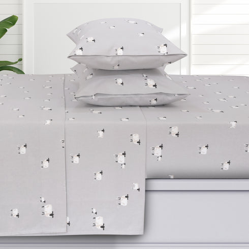 Sheep Printed Turkish Velvety Flannel Extra Deep Pocket Sheet Set