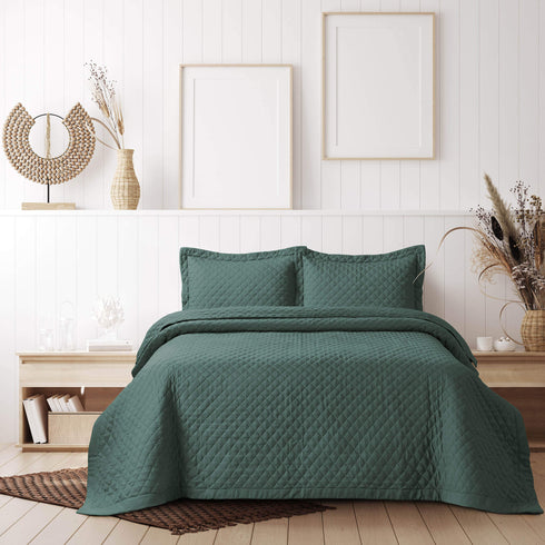Brisbane Solid Oversized Quilt Set