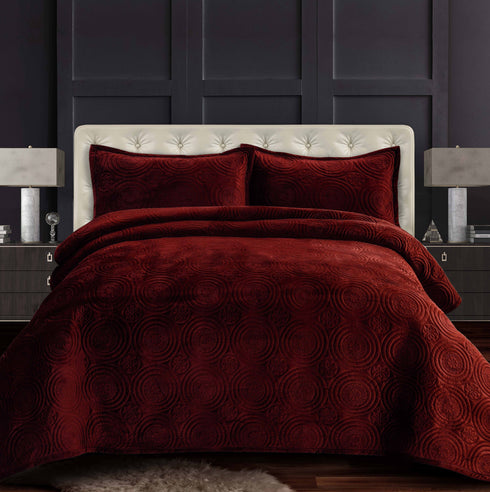 Capri Medallion Velvet Oversized Solid Quilt Set