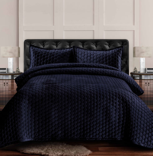 Lugano Honeycomb Velvet Oversized Solid Quilt Set