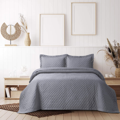 Brisbane Solid Oversized Quilt Set