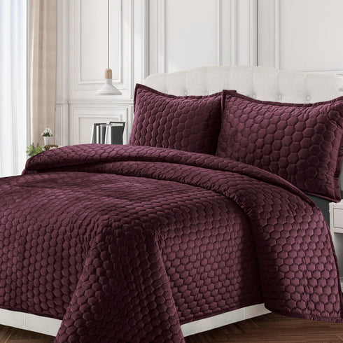 Lugano Honeycomb Velvet Oversized Solid Quilt Set