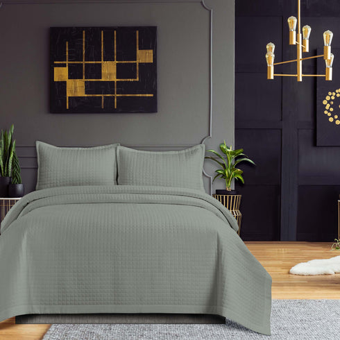 Naples Solid Oversized Quilt Set