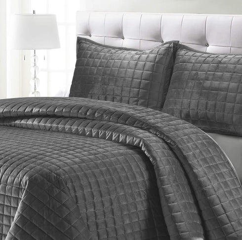 Tribeca Living Florence Velvet 3-Piece Oversized Quilt Set with Shams