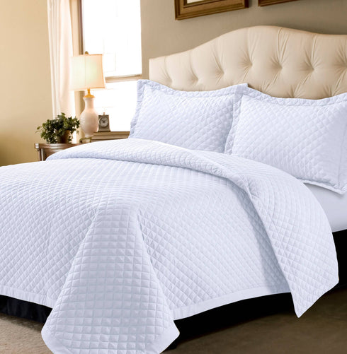 Brisbane Solid Oversized Quilt Set